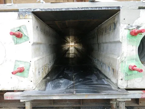 閉合部推進完了の画像